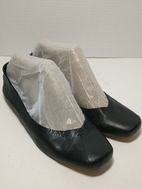 Korks Penelope Leather Square Toe Ballet Flat,‎ Size 9.5, Black, Cottage Core